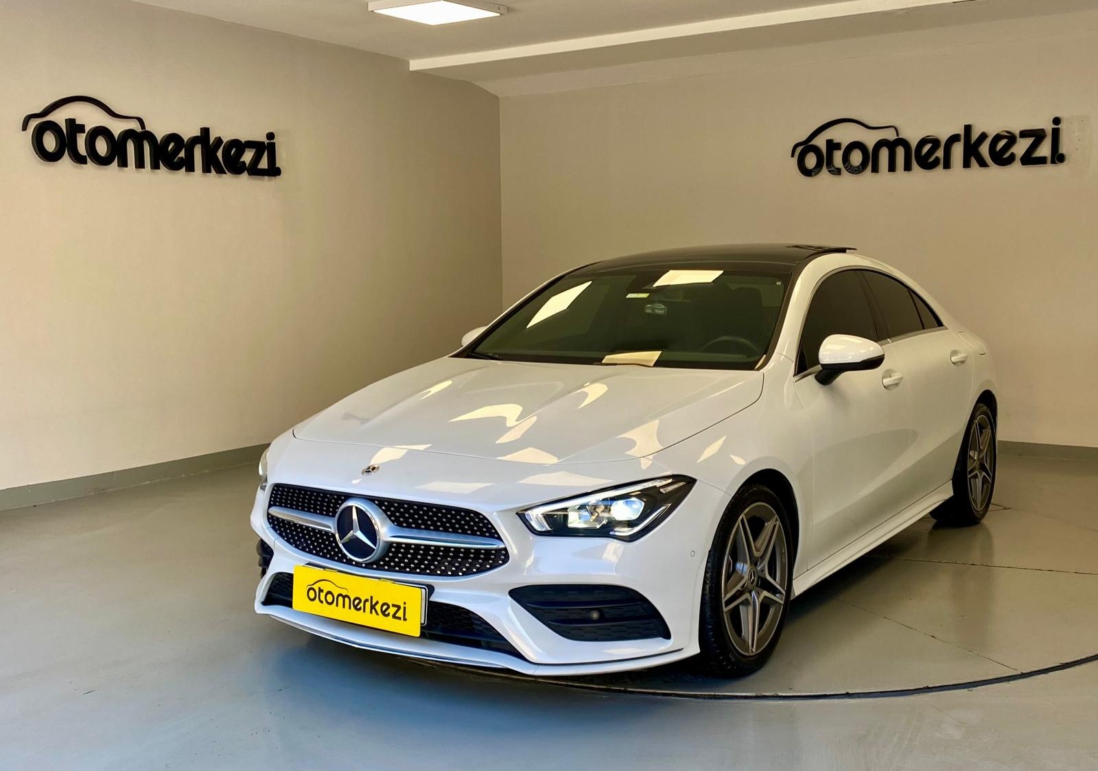 MERCEDES CLA 1